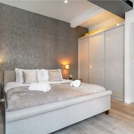 Rovse Sns Holiday home *